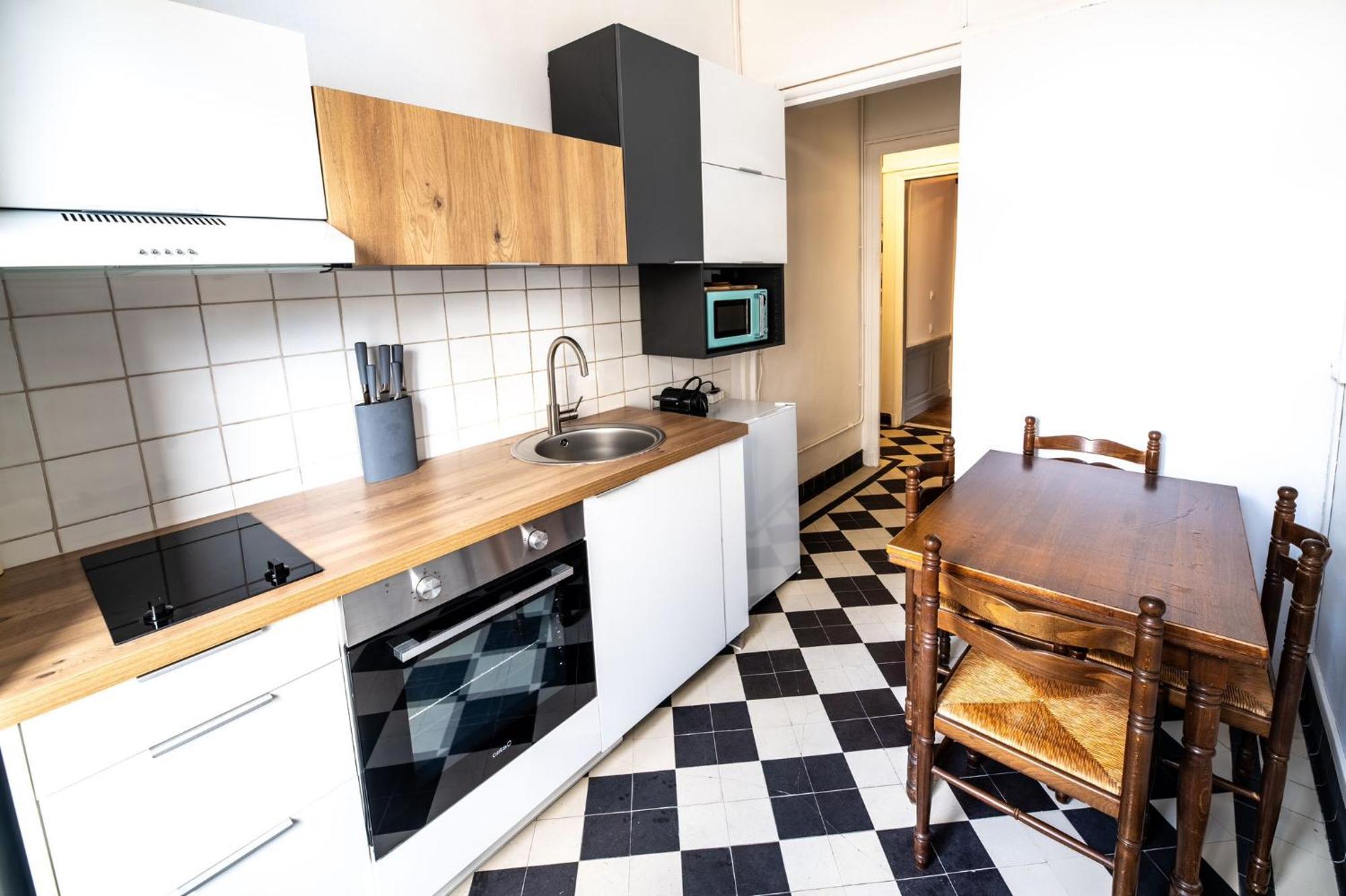 Apartment Hypercenter Flat, Secure Private Parking